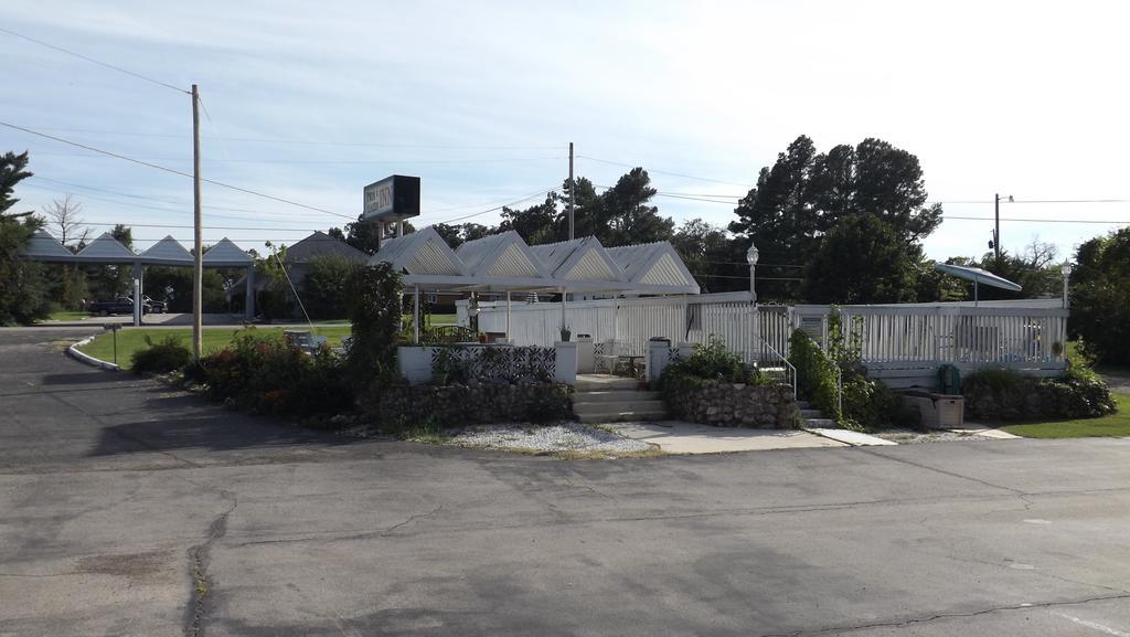 Twin Lakes Inn Bull Shoals Екстер'єр фото