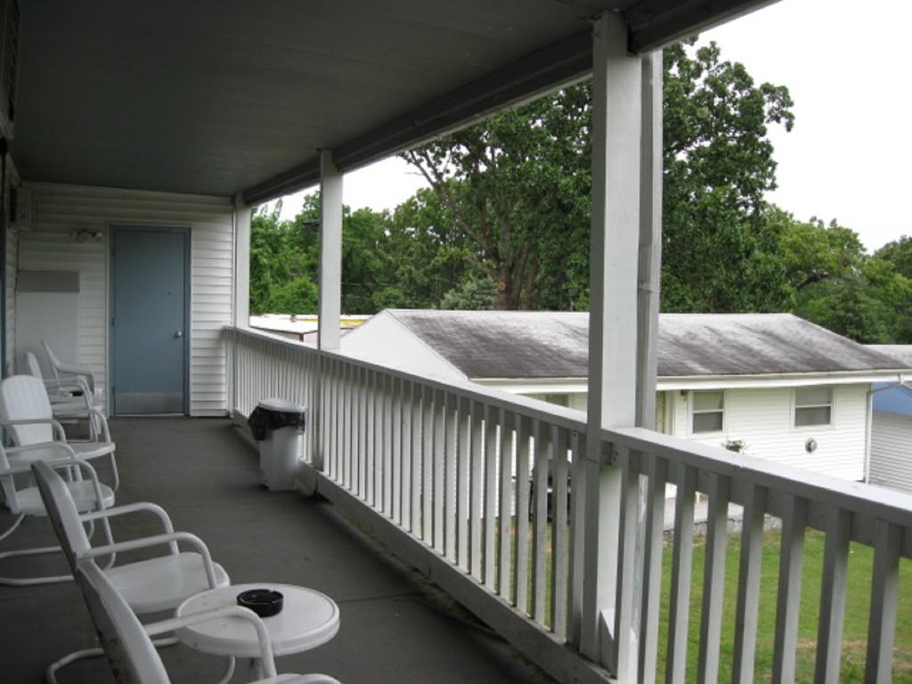 Twin Lakes Inn Bull Shoals Екстер'єр фото